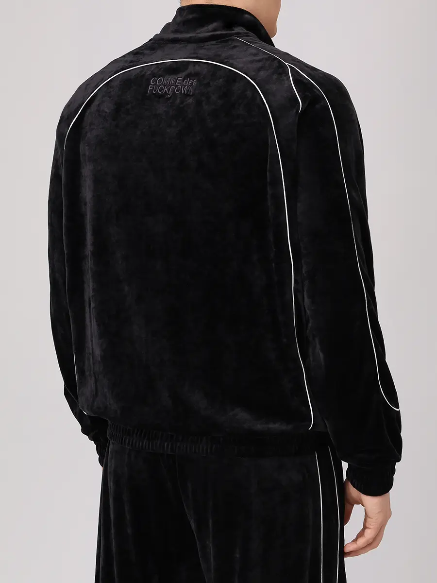 Костюм однотонный