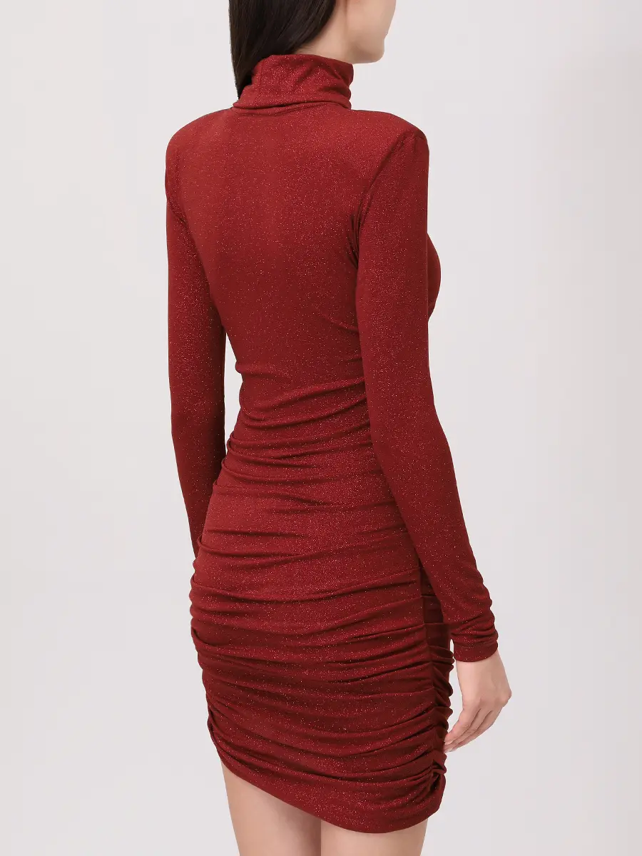 Платье с драпировкой