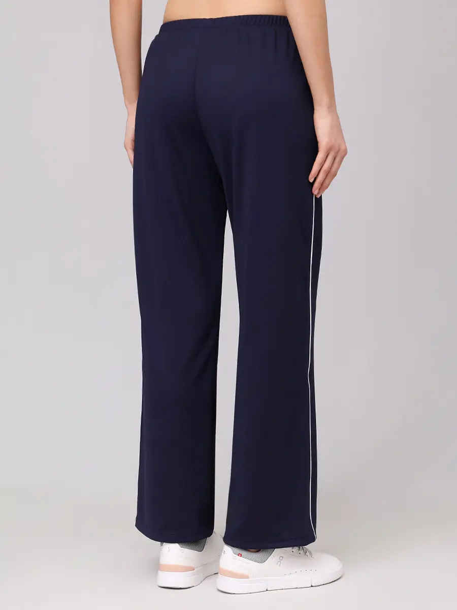 Костюм однотонный