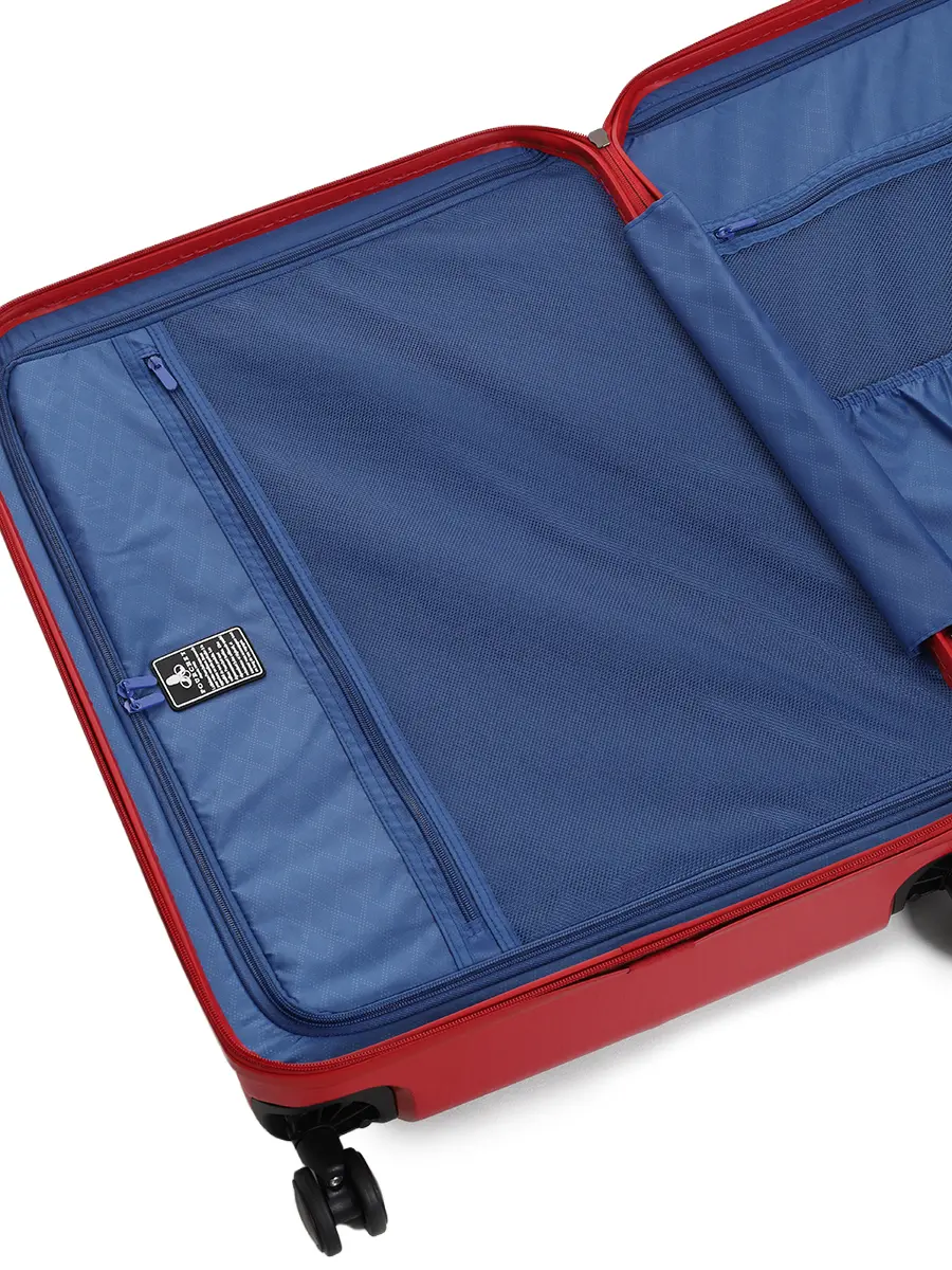 Багаж из трех чемоданов