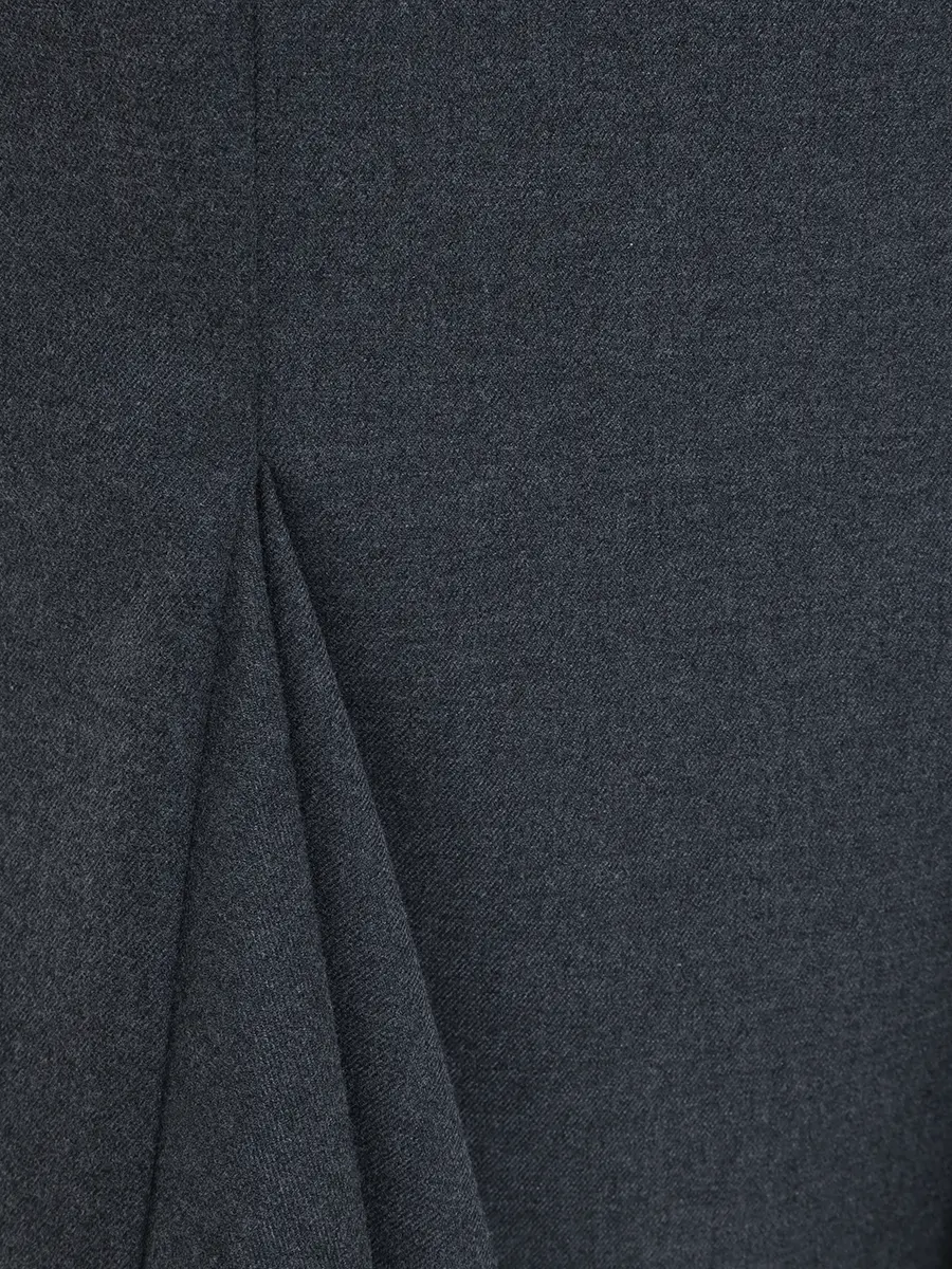 Платье-футляр с клиньями