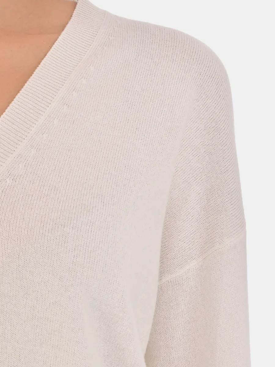 Пуловер шерстяной