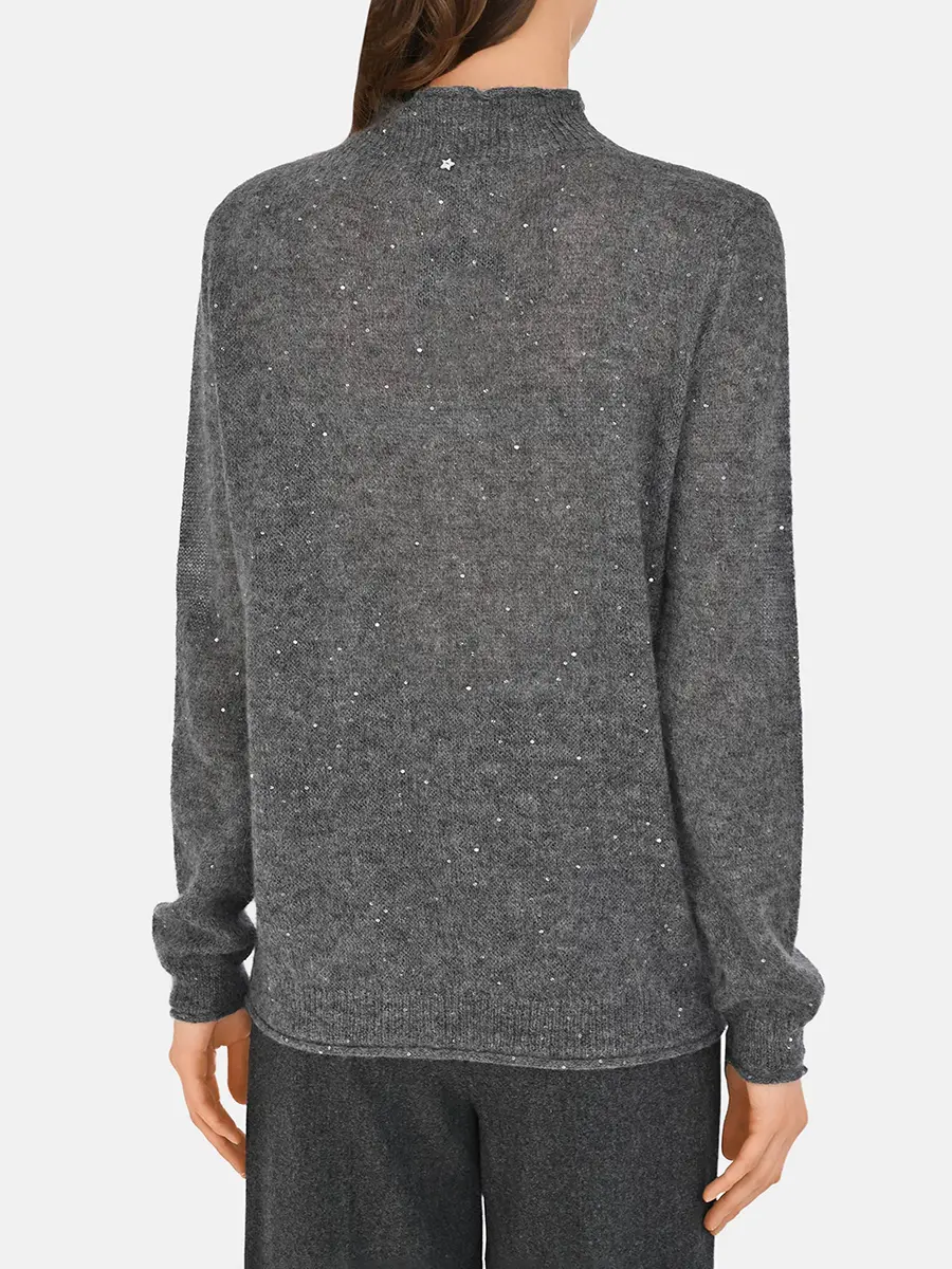 Джемпер с пайетками