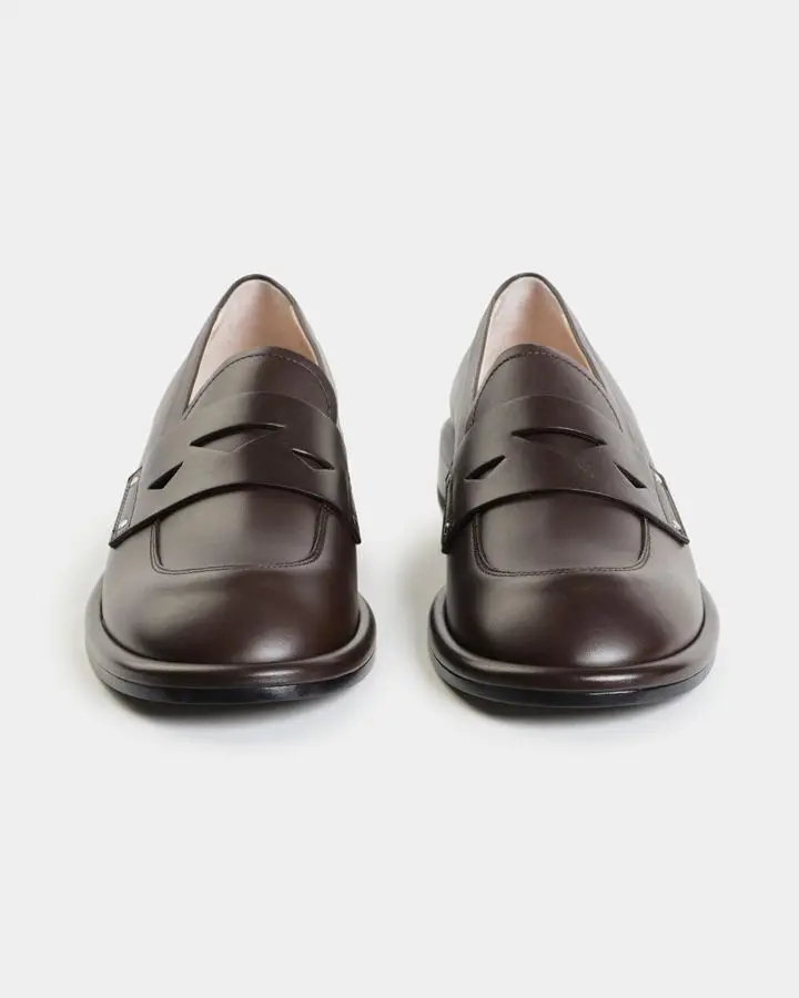 Лоферы кожаные