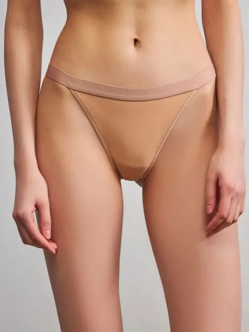 Трусы-стринг с кружевом LOVE STORIES