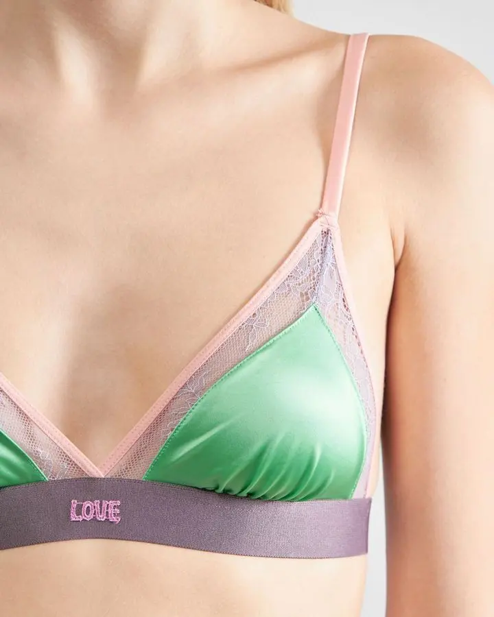 Бюстгальтер