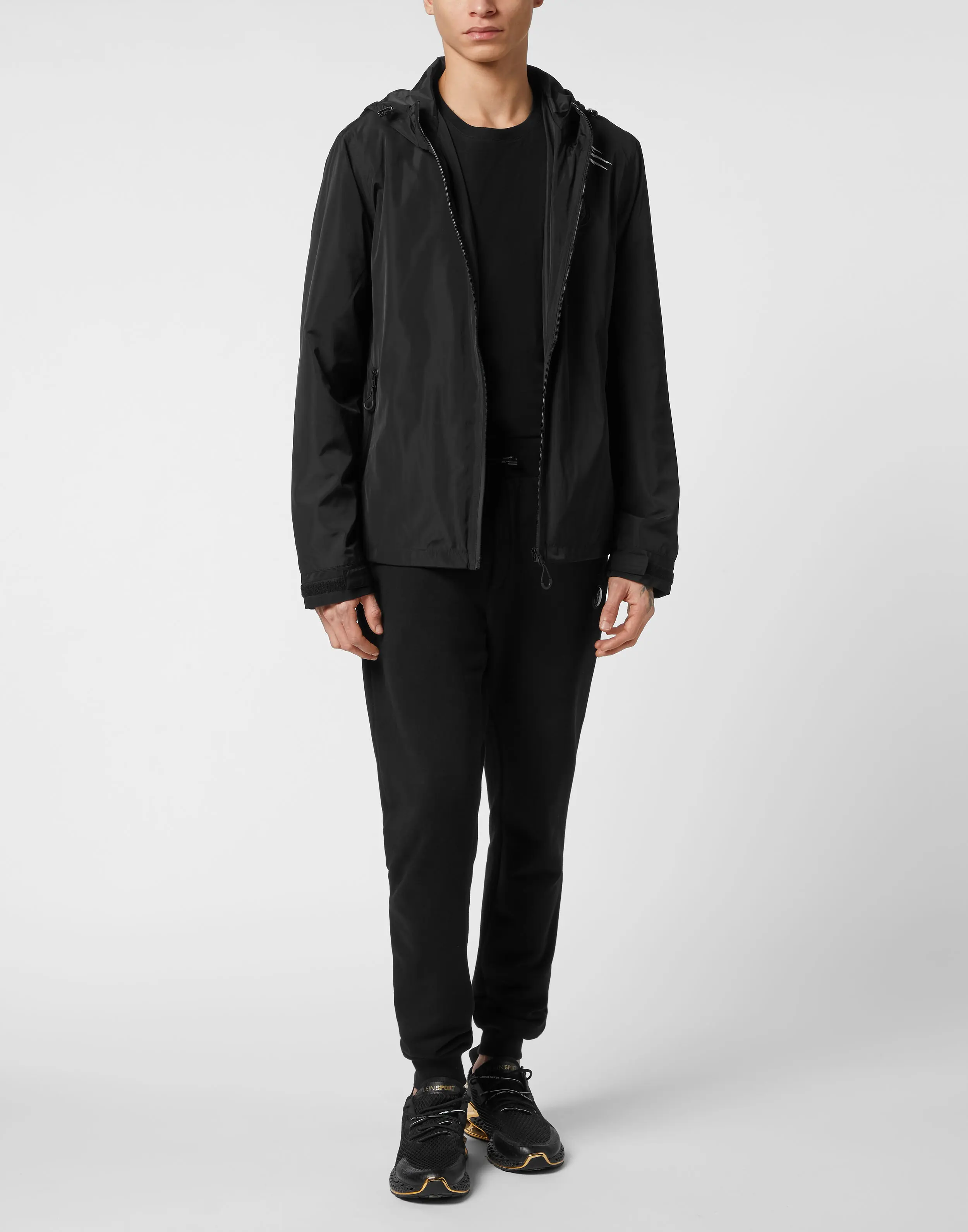 Куртка спортивная