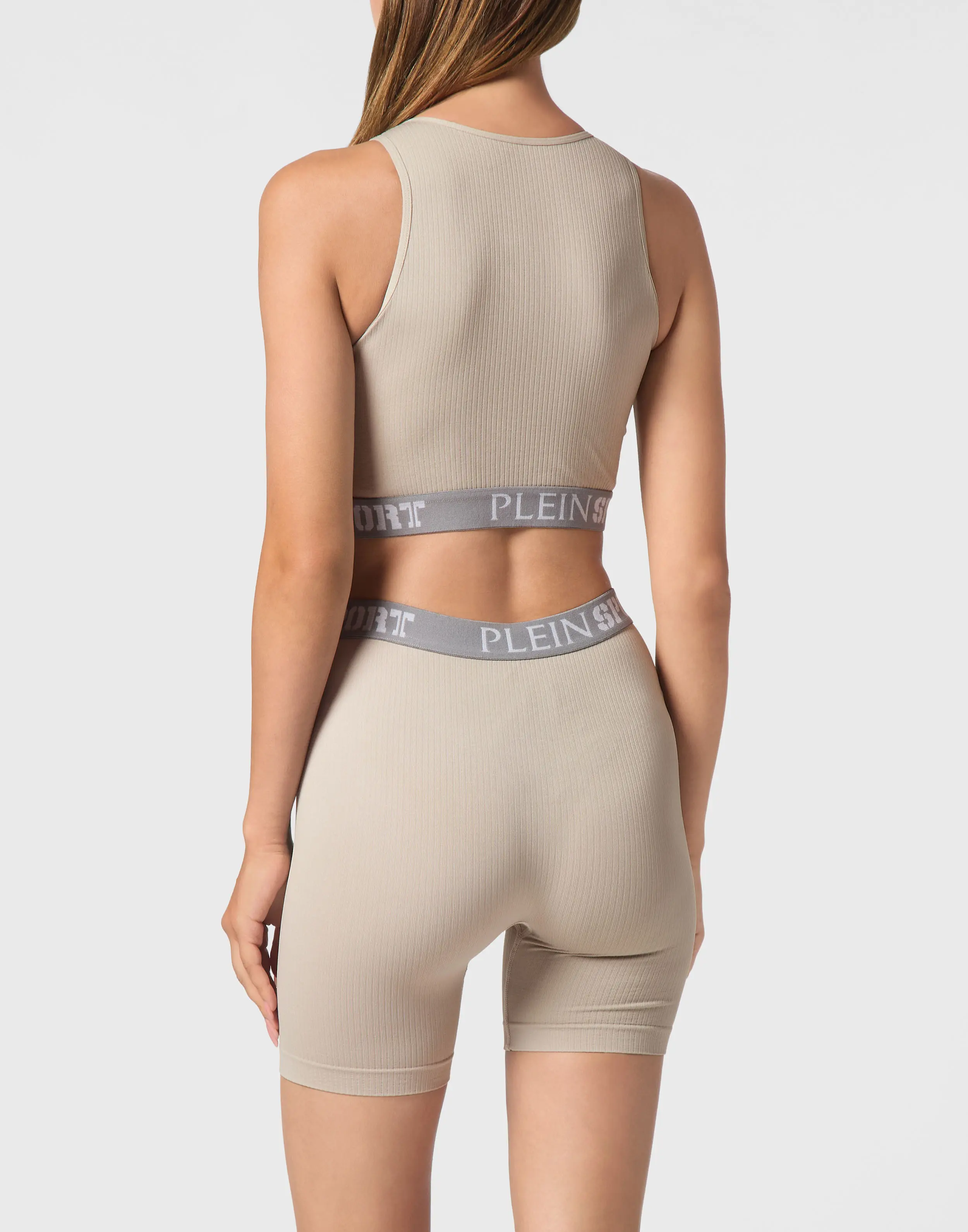 Топ спортивный