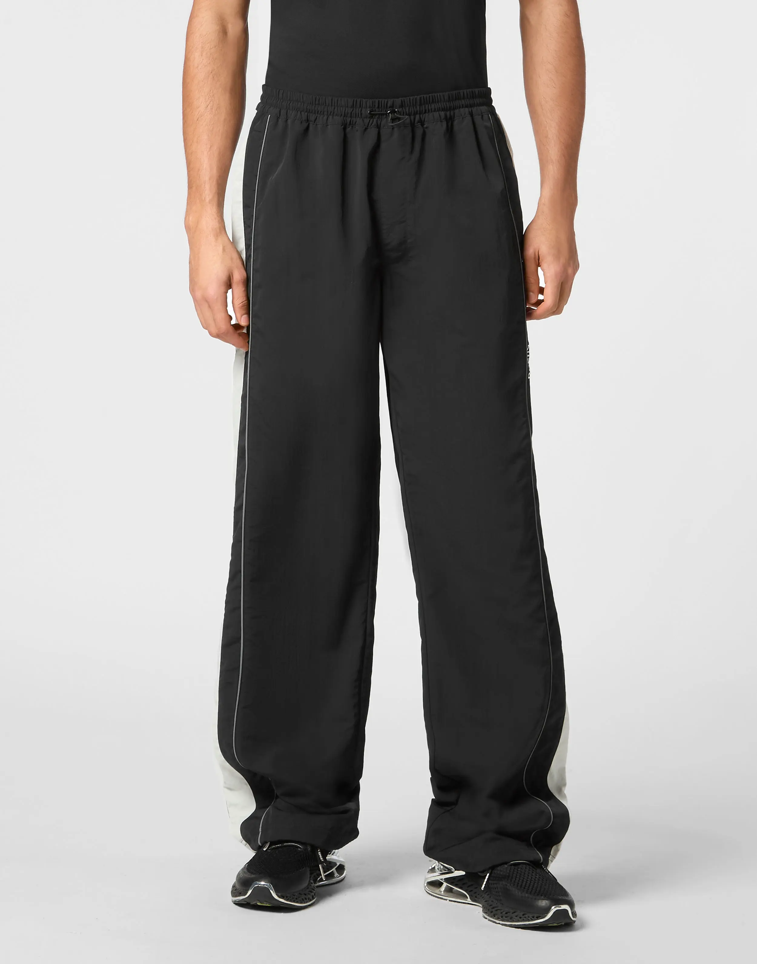 Брюки спортивные