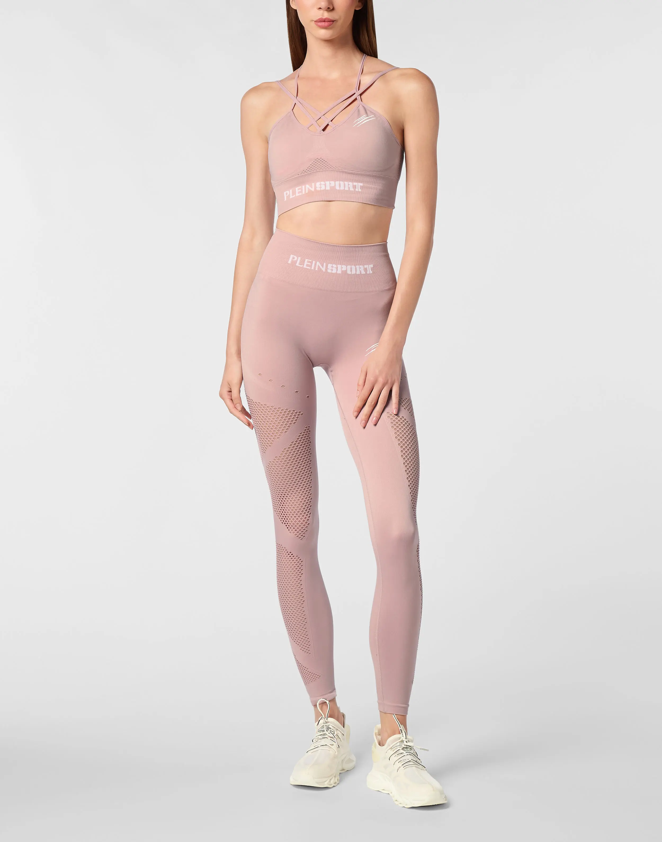 Топ спортивный