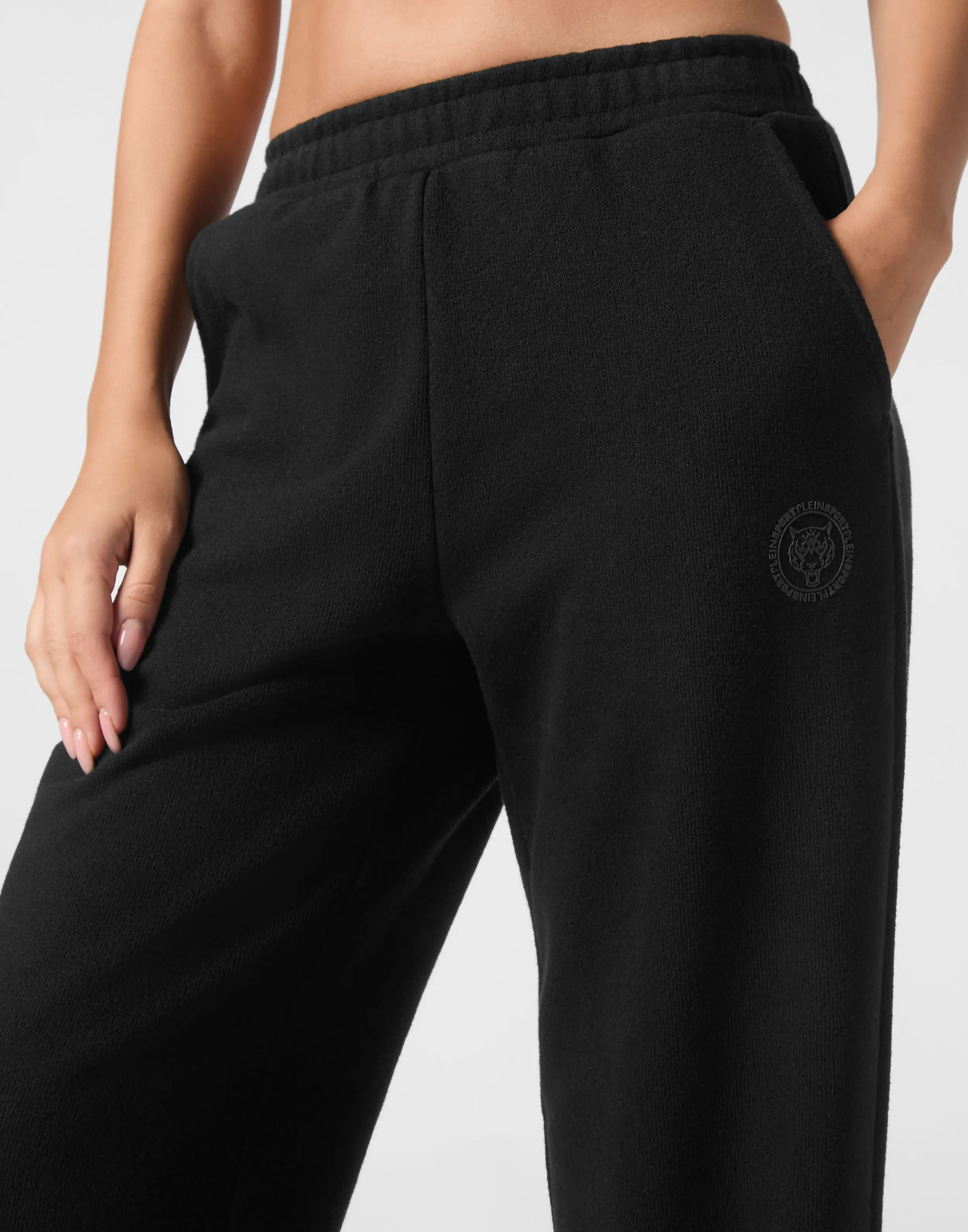 Брюки спортивные