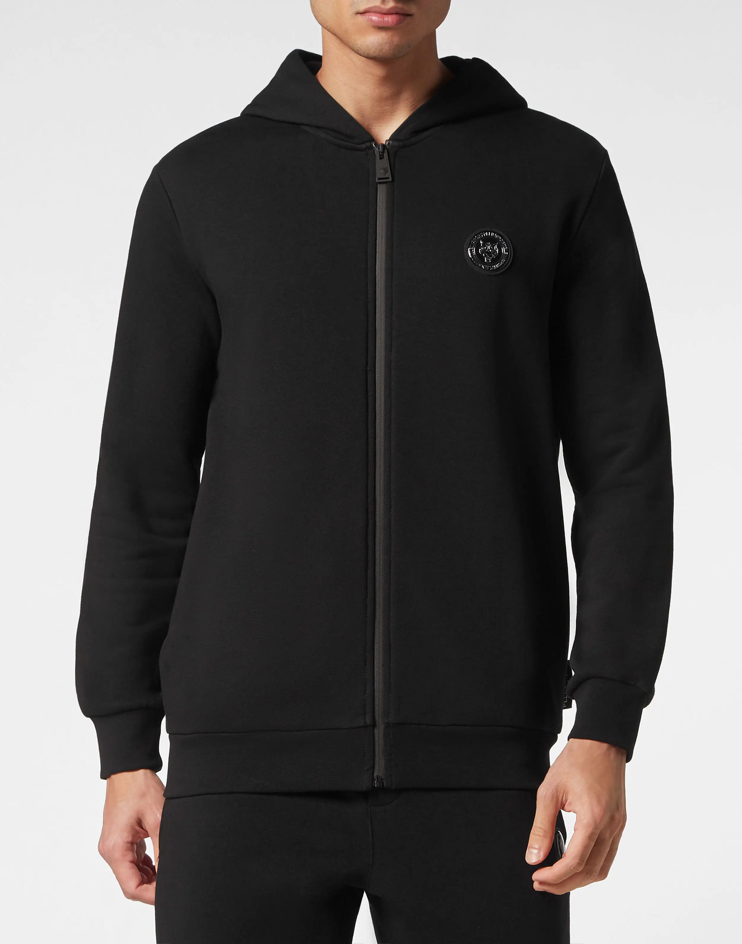 Костюм спортивный