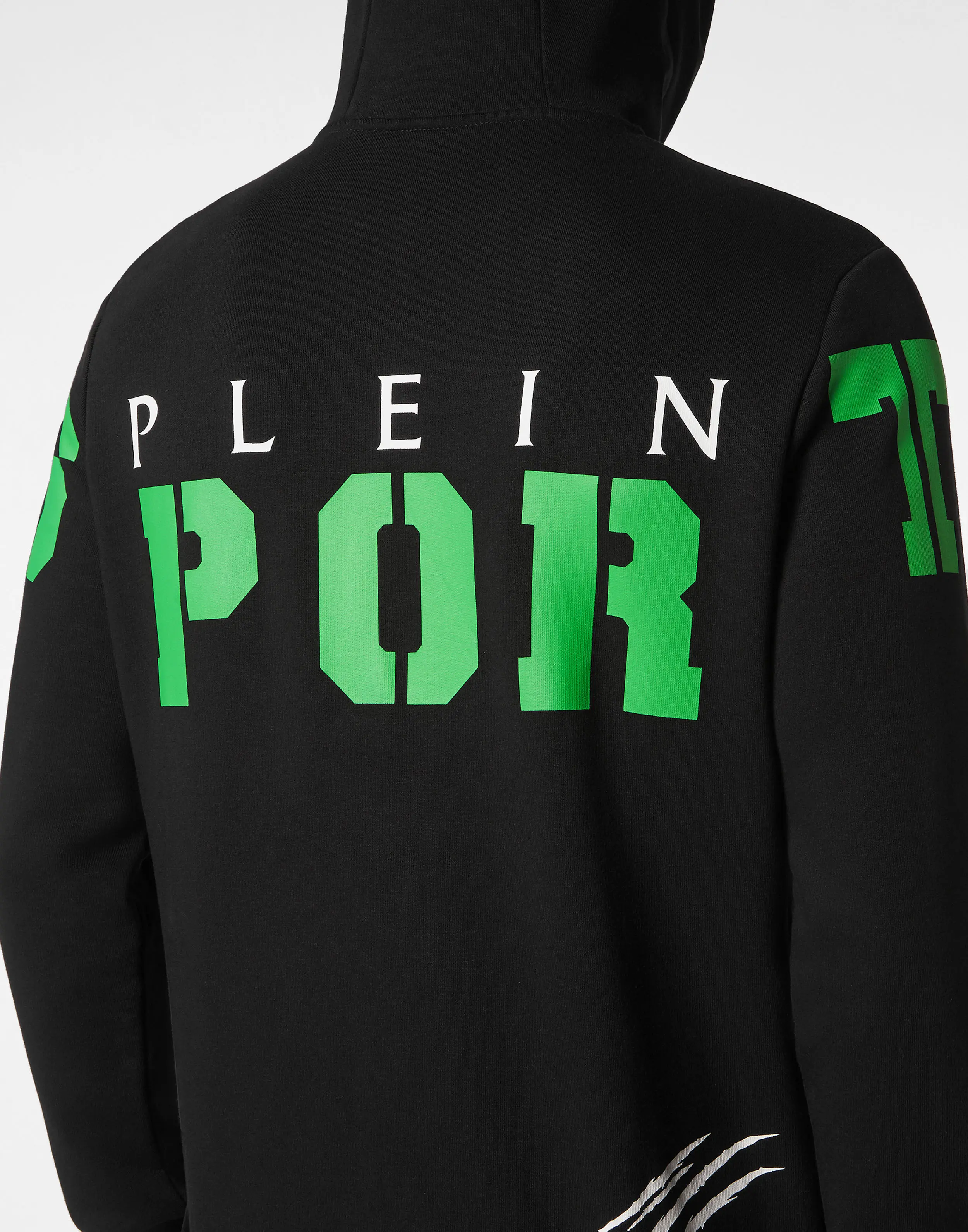 Костюм спортивный