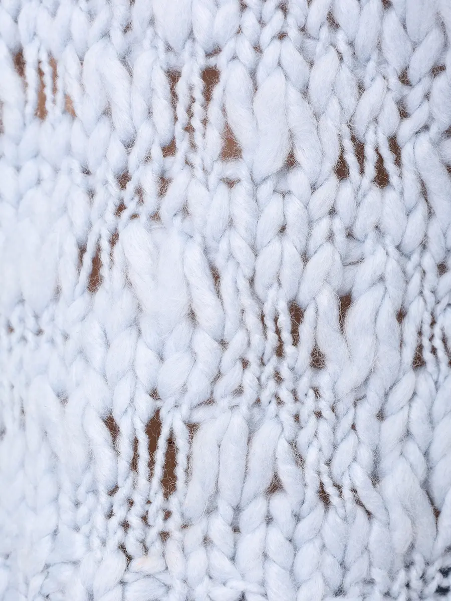 Пуловер вязаный