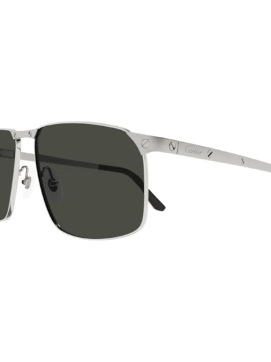 Очки солнцезащитные