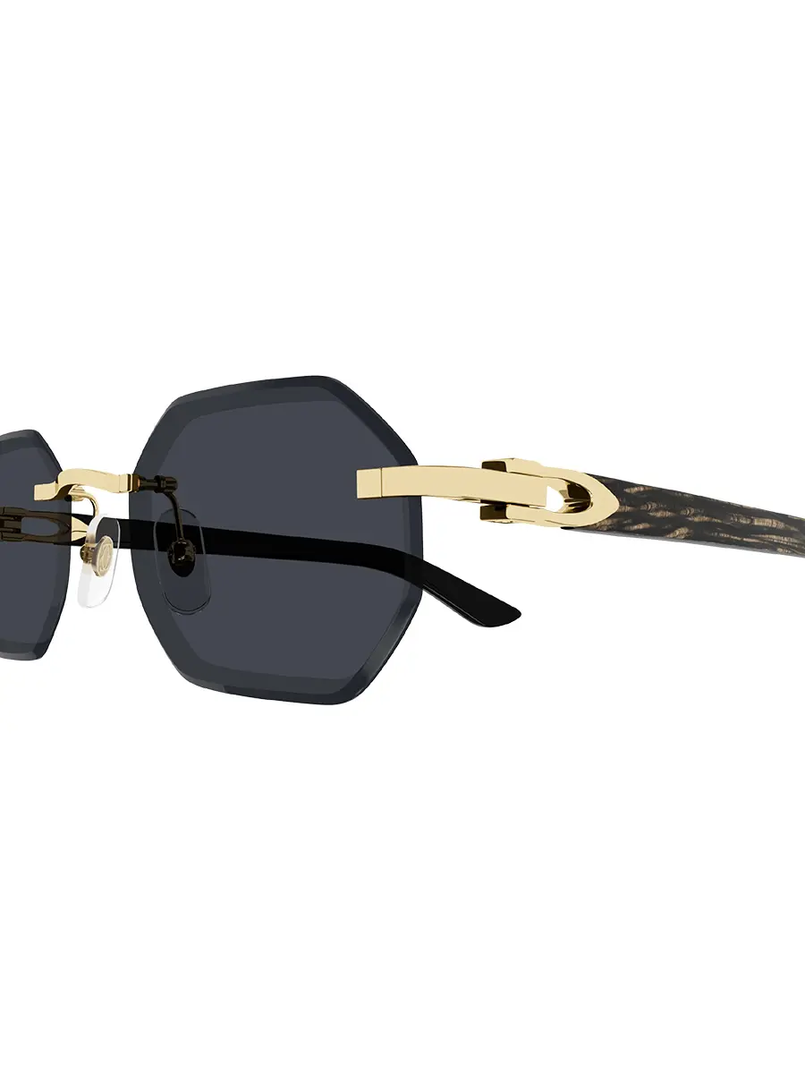 Очки солнцезащитные