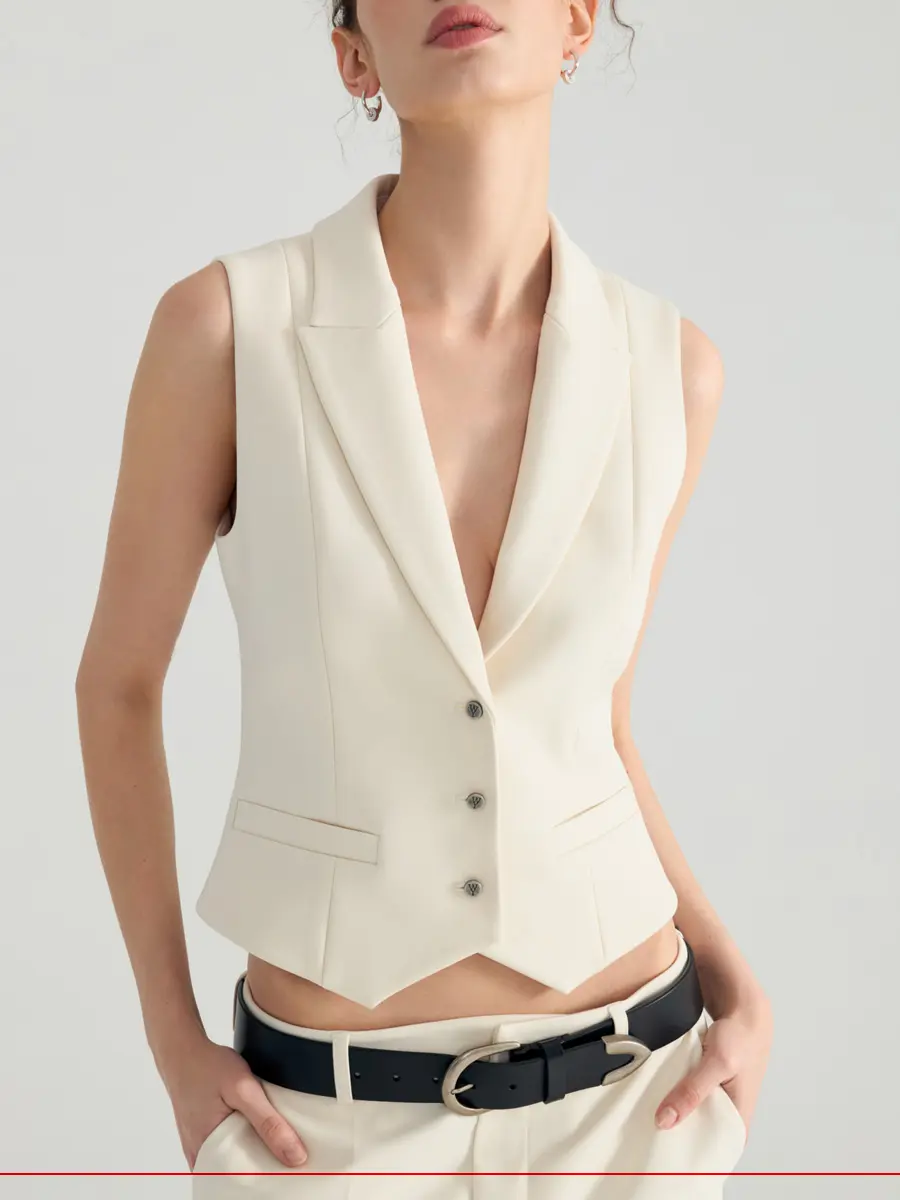 Жилет однотонный