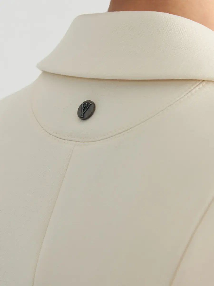 Жилет однотонный