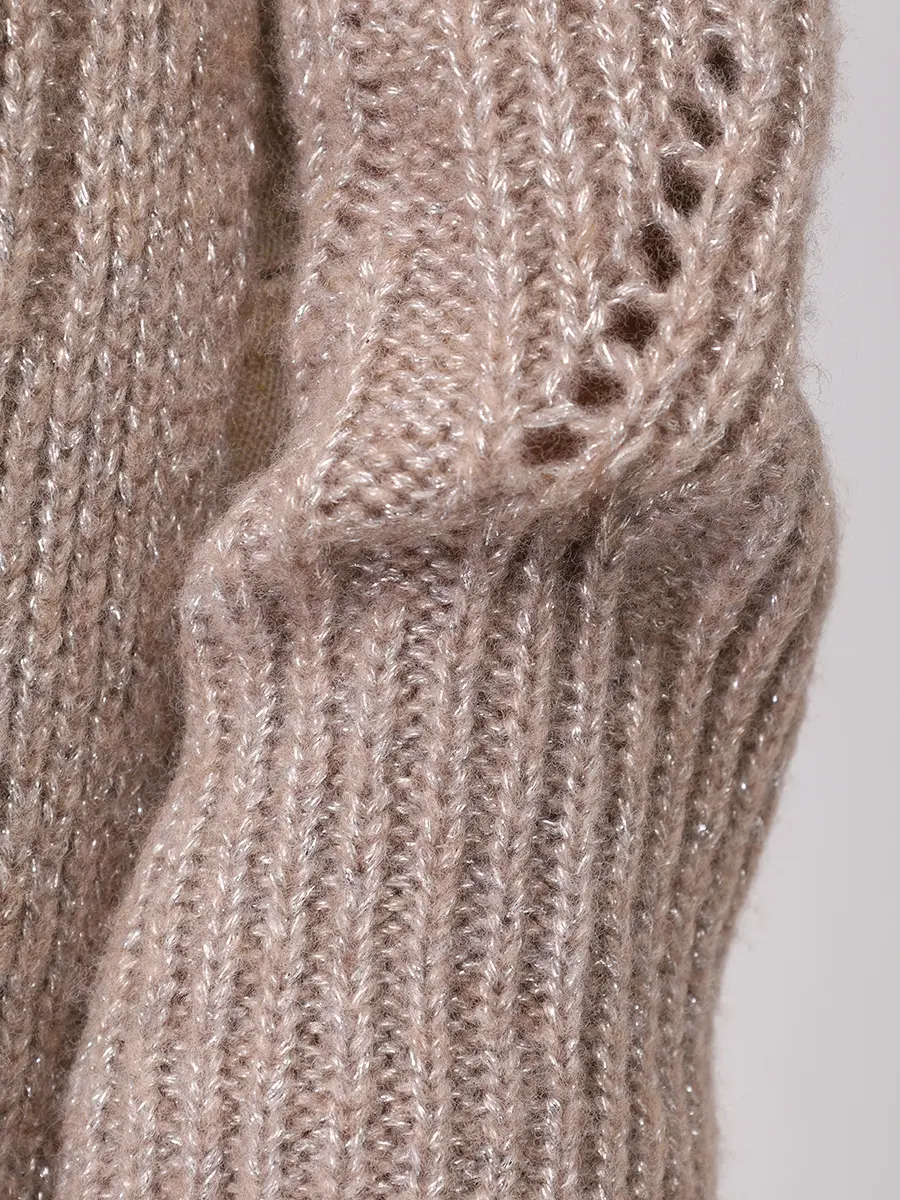 Свитер шерстяной