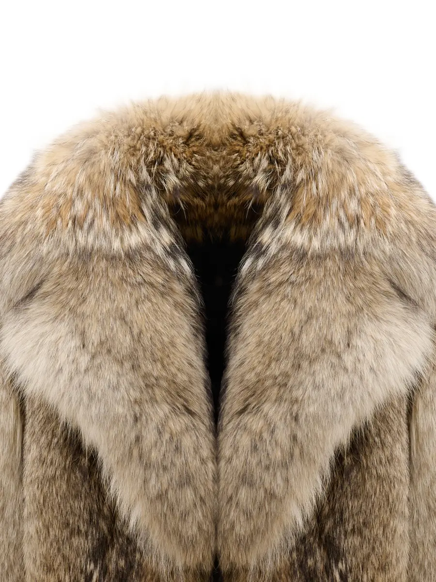 Жакет из меха волка