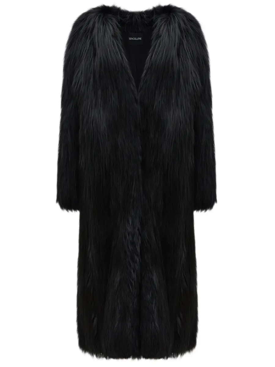 Шуба из меха лисы