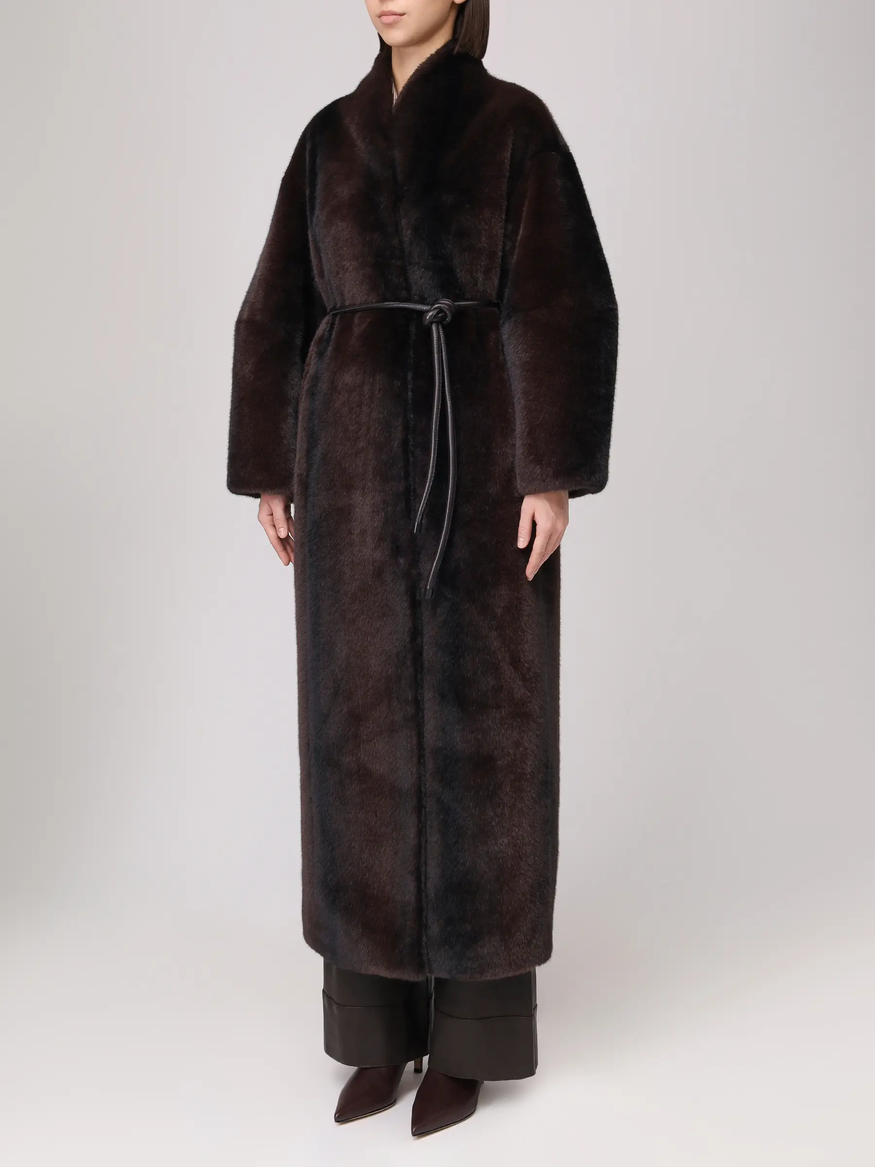 Шуба из экомеха