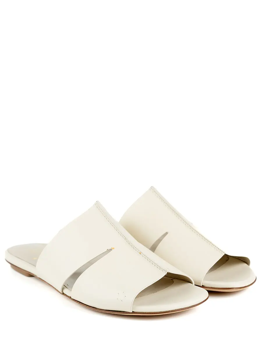 Шлепанцы кожаные