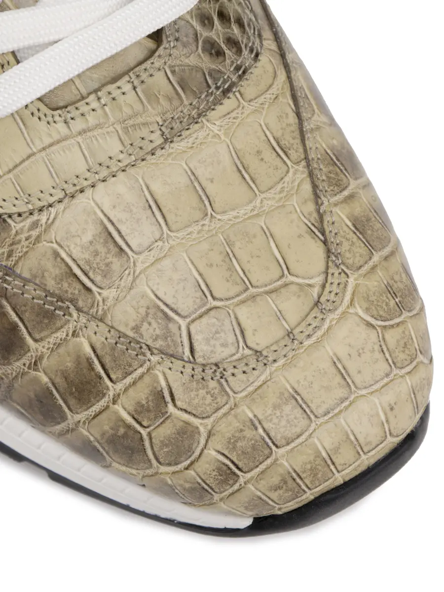 Кроссовки из кожи крокодила