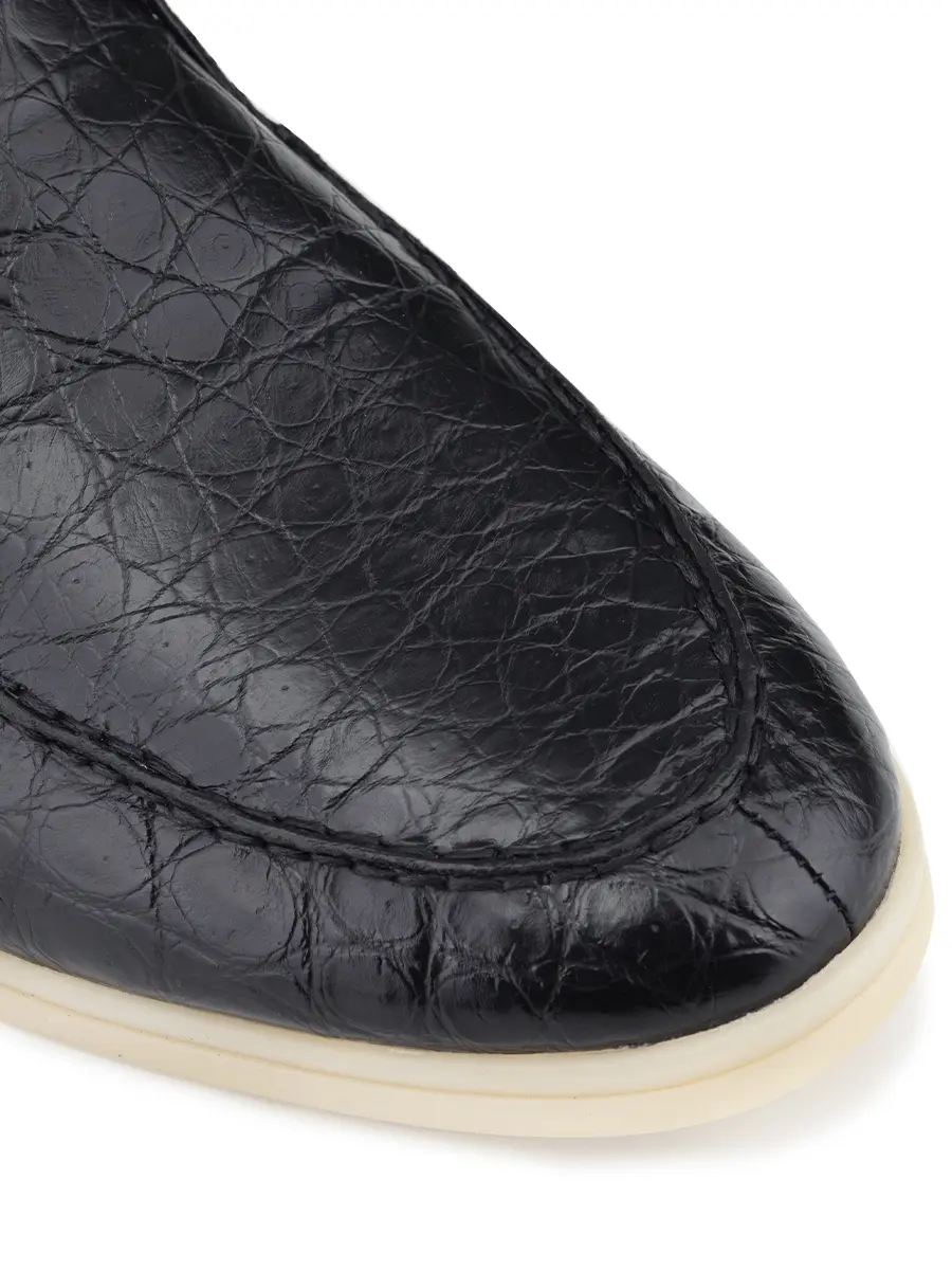 Лоферы из кожи крокодила