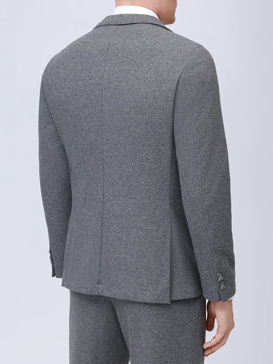 Костюм однотонный