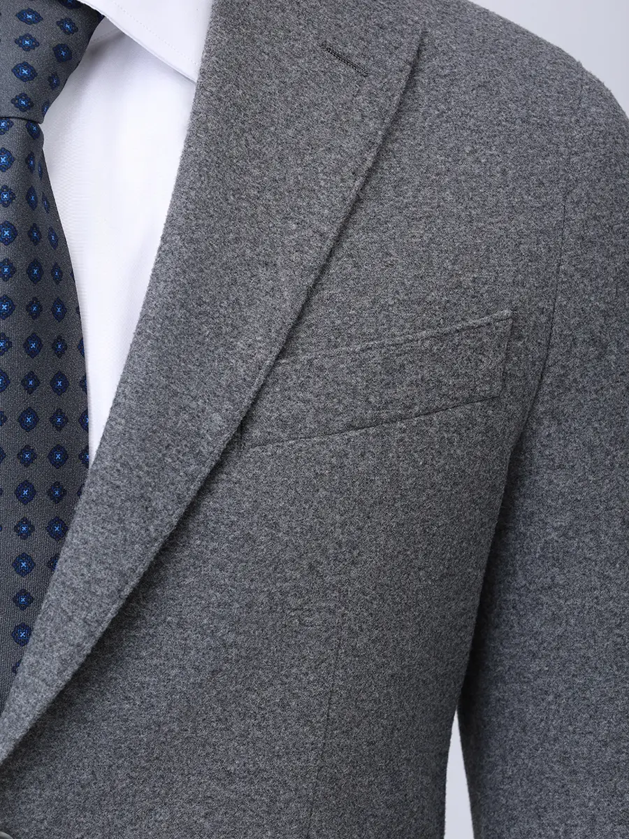 Костюм однотонный