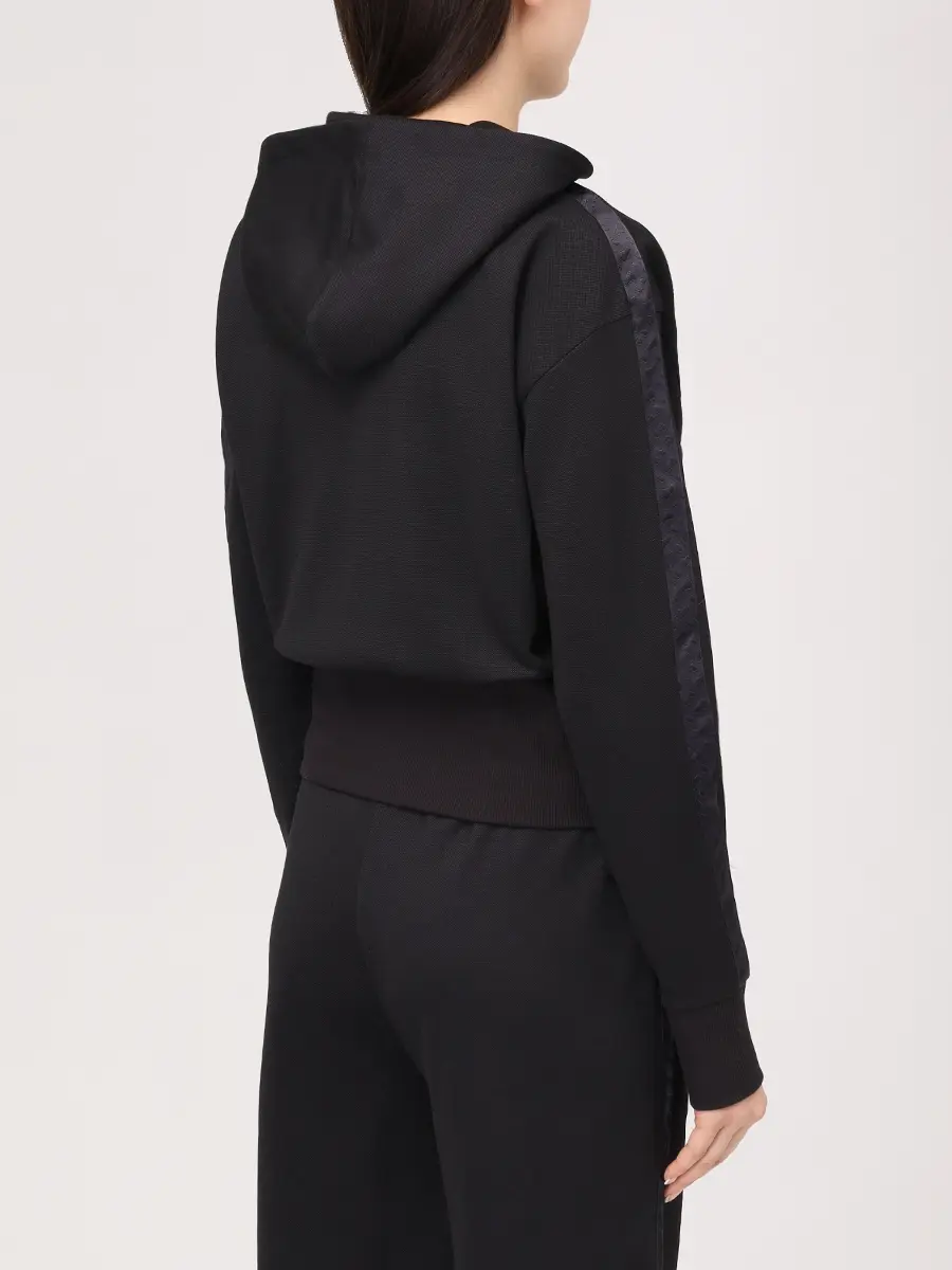 Костюм однотонный