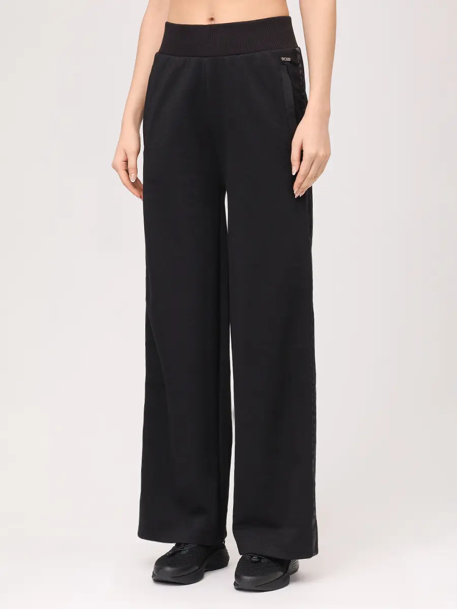 Костюм однотонный