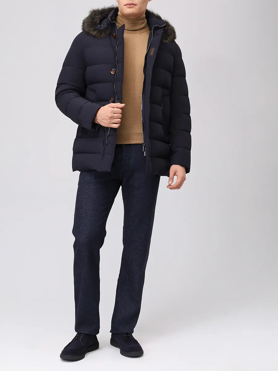 Пуховик стеганый с мехом енота