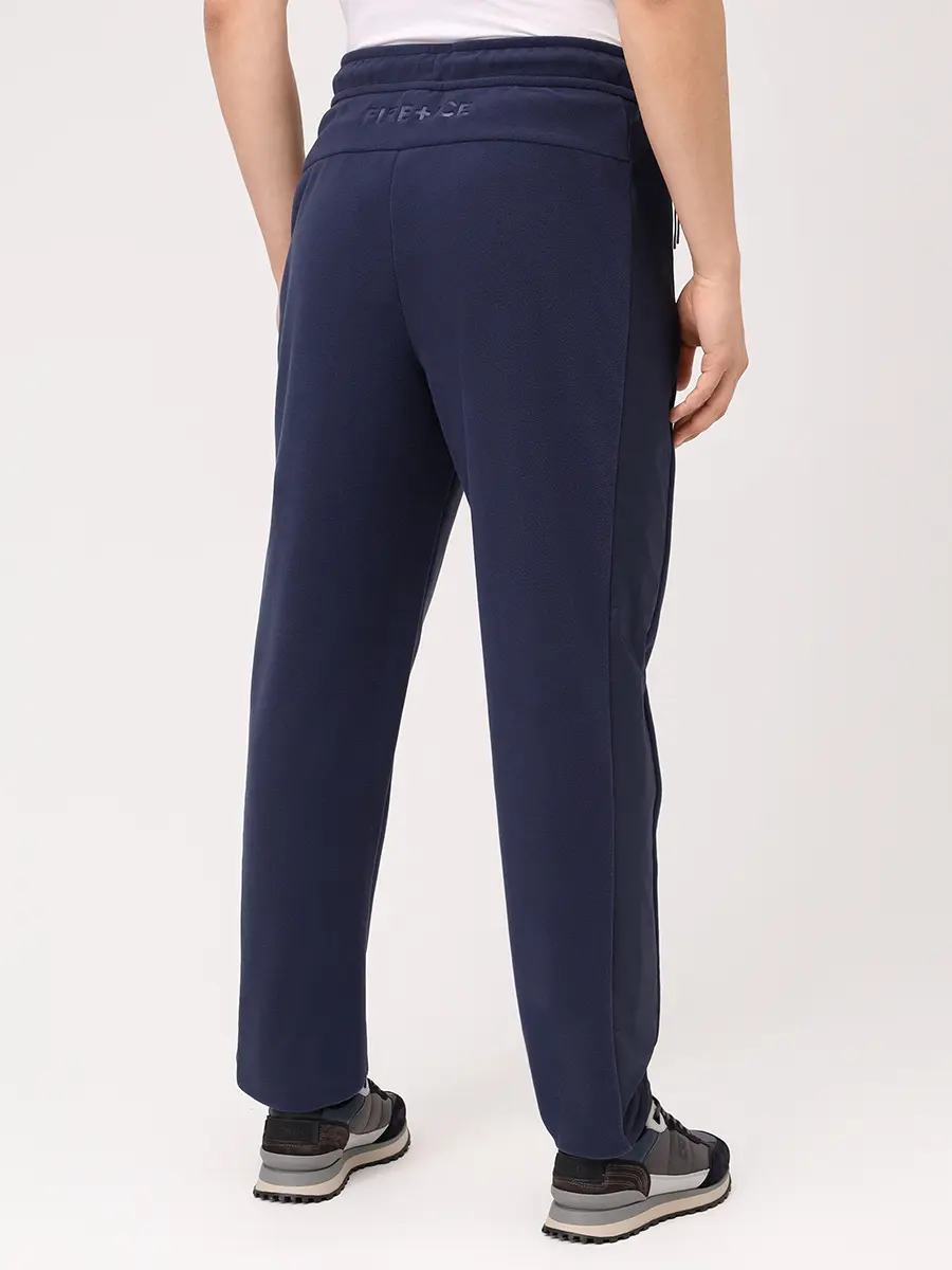 Костюм однотонный