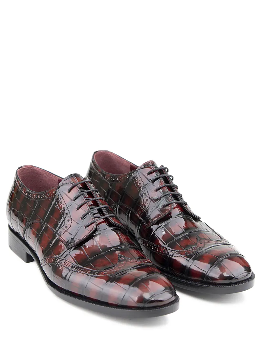 Дерби из кожи крокодила