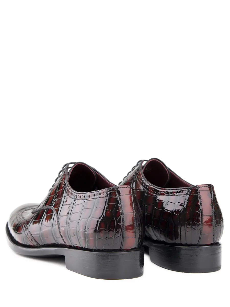 Дерби из кожи крокодила