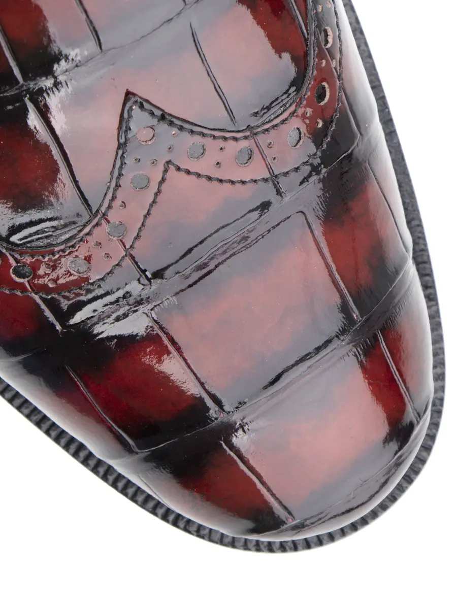 Дерби из кожи крокодила