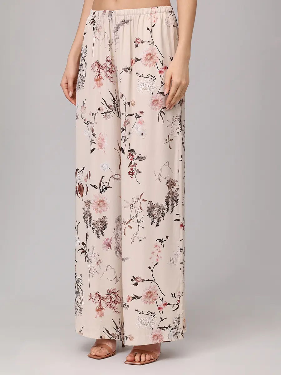 Костюм из шелка и вискозы