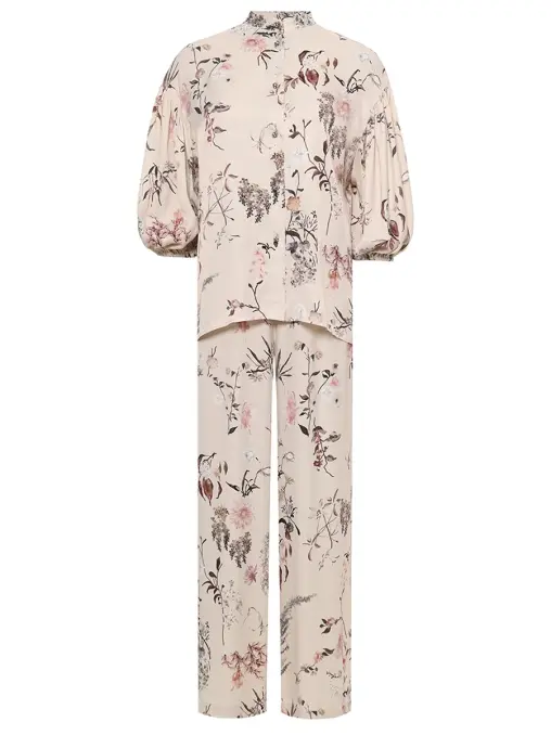 Костюм из шелка и вискозы YUKKA