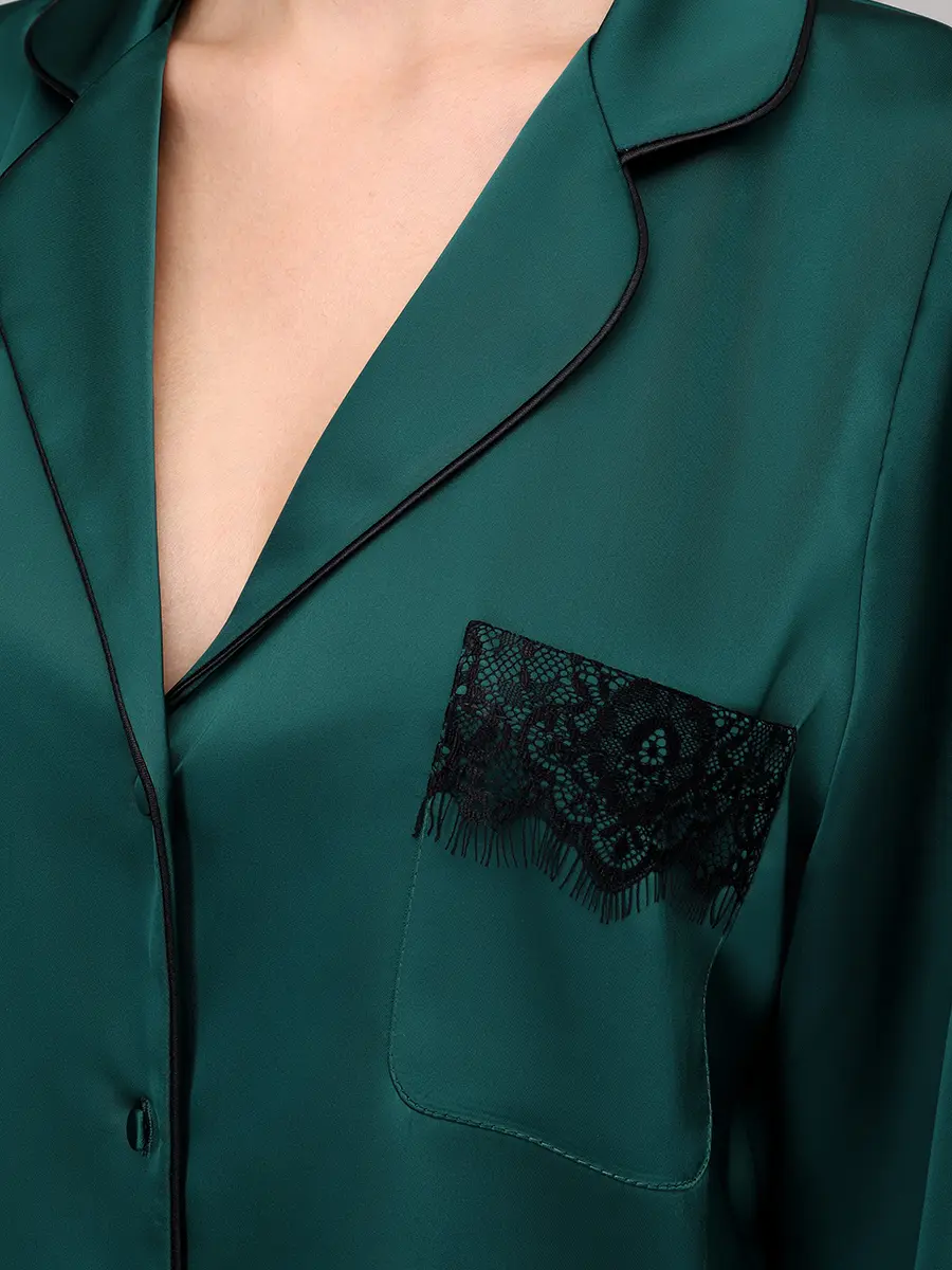 Костюм из шелка и вискозы