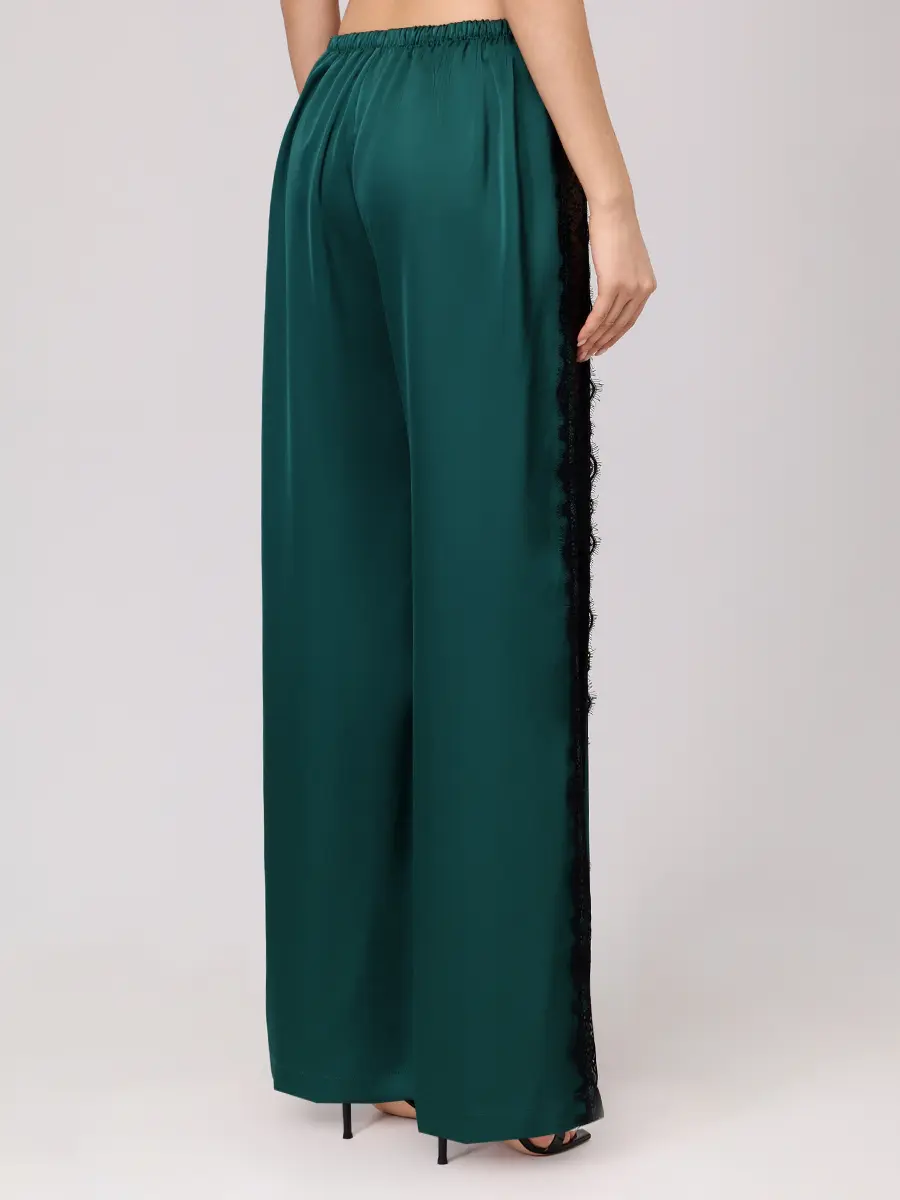 Костюм из шелка и вискозы