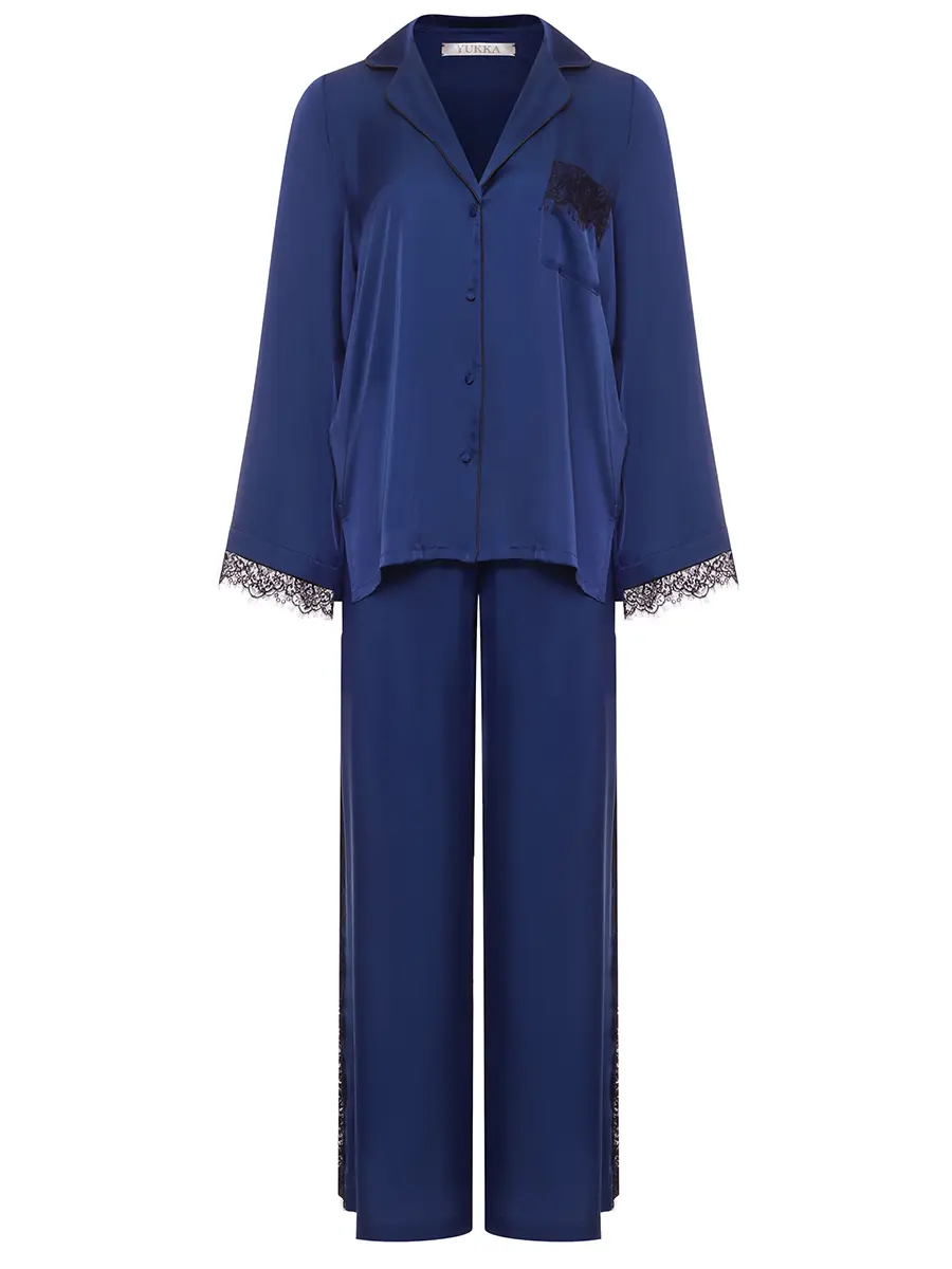 Костюм из шелка и вискозы