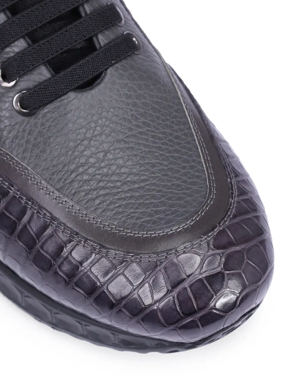 Кроссовки из кожи крокодила