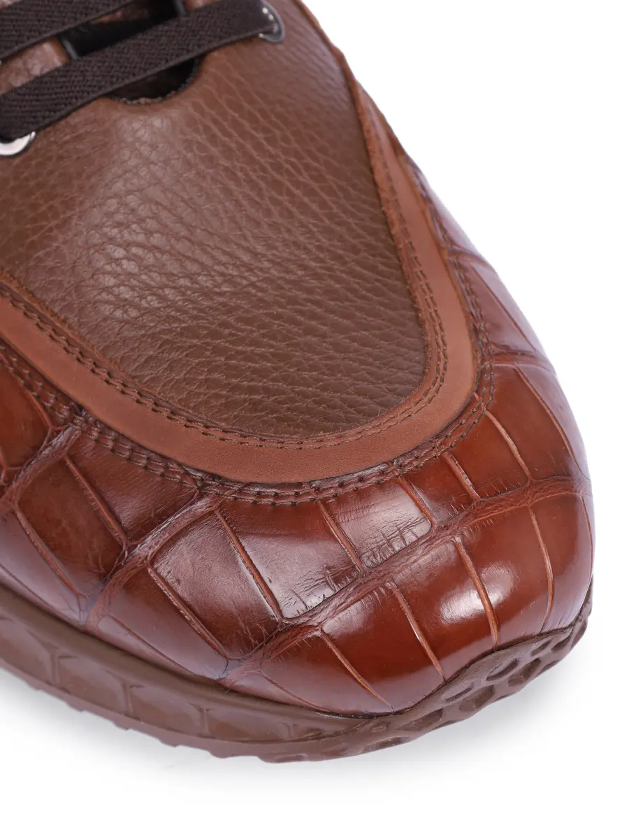 Кроссовки из кожи крокодила