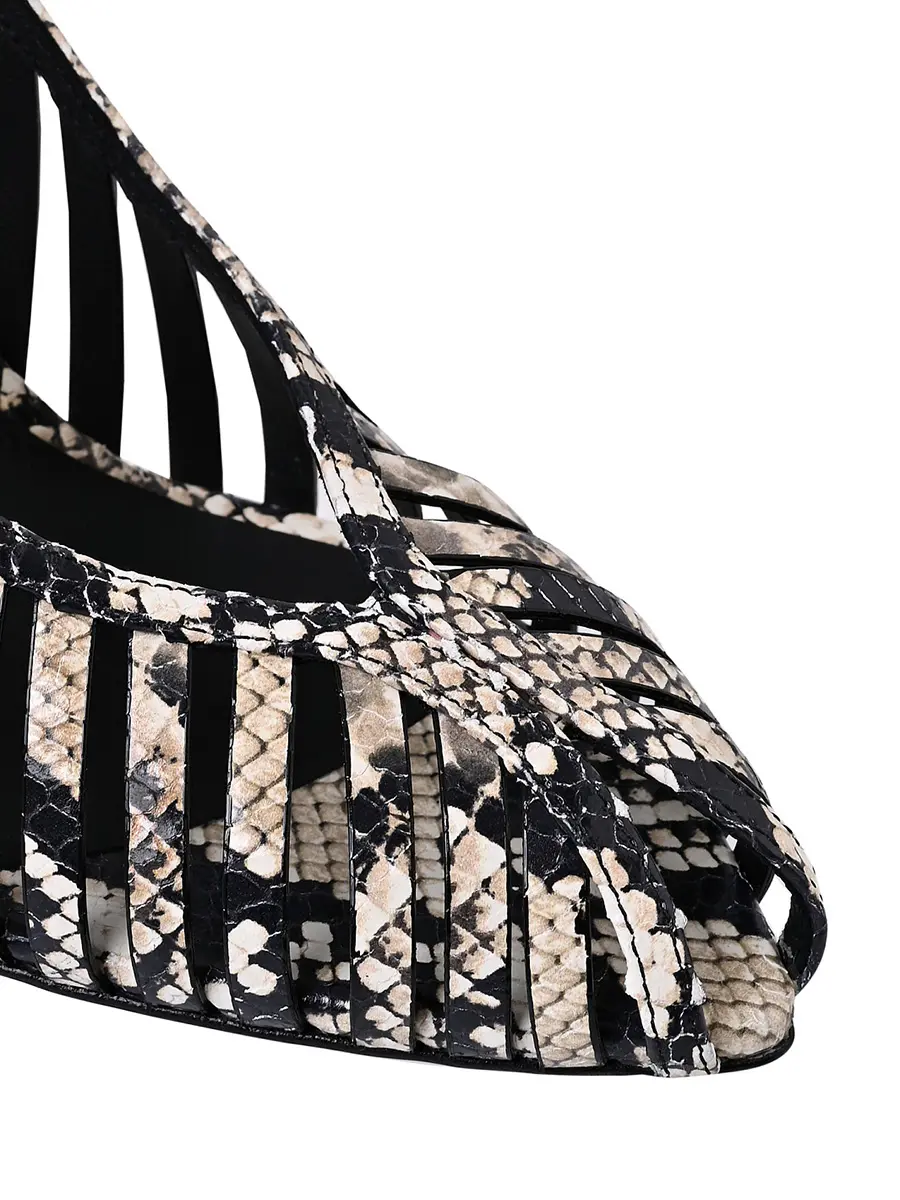 Босоножки кожаные