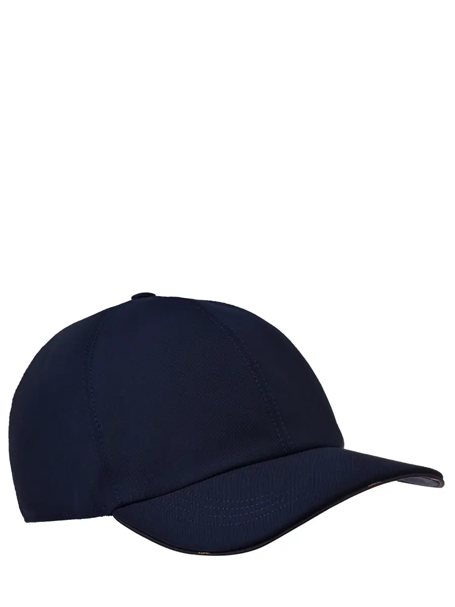 Бейсболка однотонная