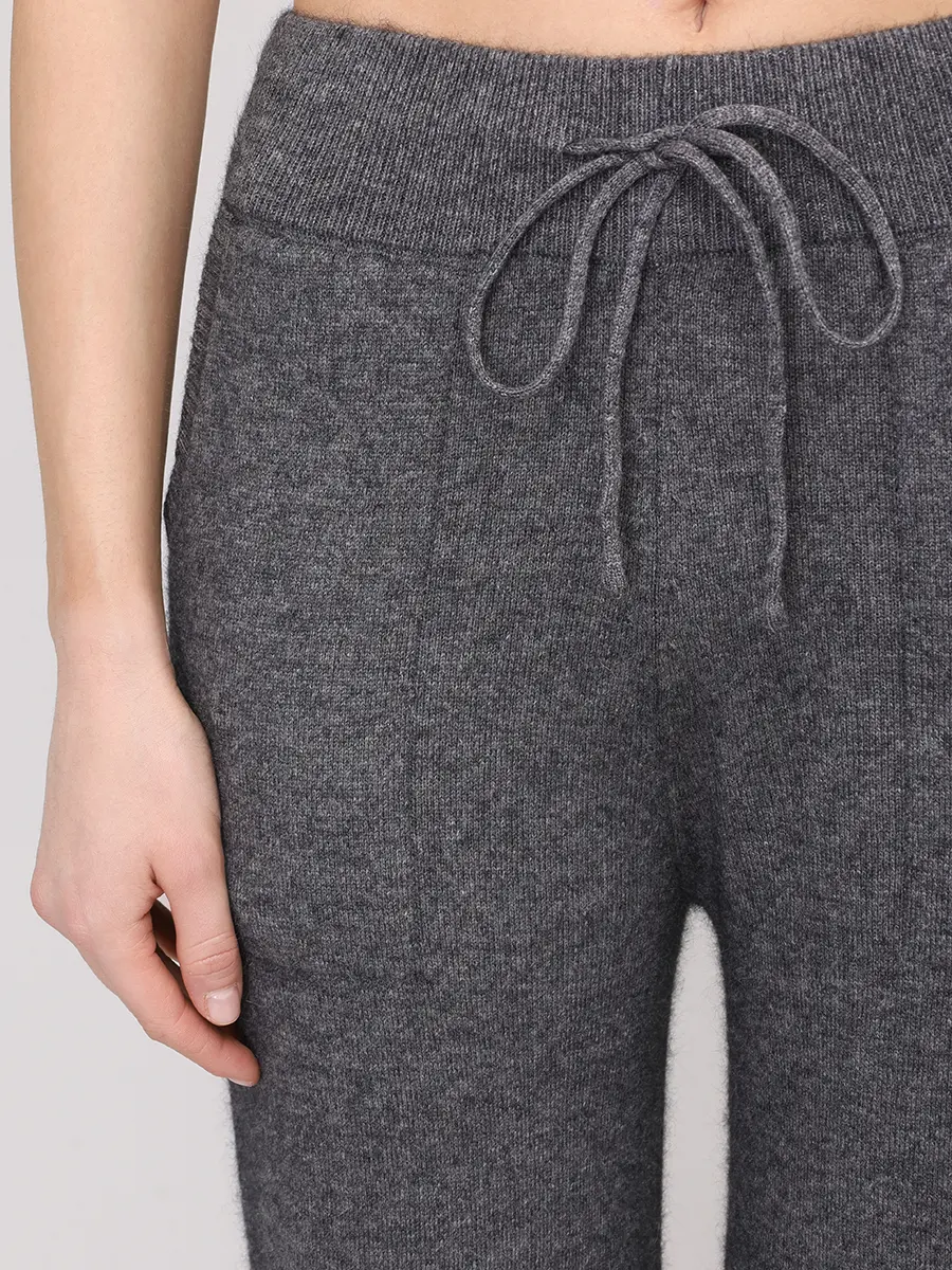 Брюки трикотажные