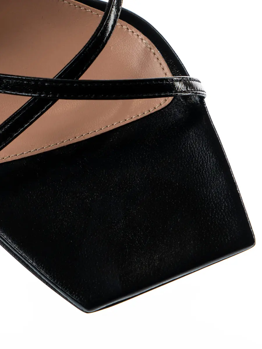 Босоножки кожаные