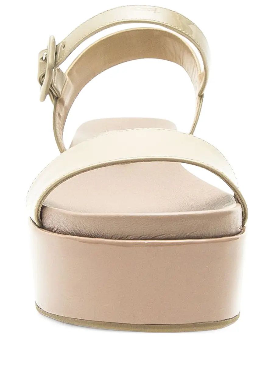 Сандалии кожаные